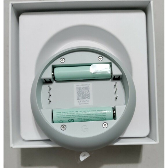 Google Nest Thermostat - Picture 3 of 11